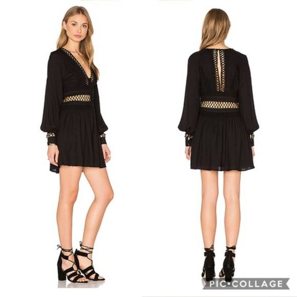 FREE PEOPLE BOHO CUT OUT DRESS - NWT 🎉Host Pick🎉 - Picture 2 of 7
